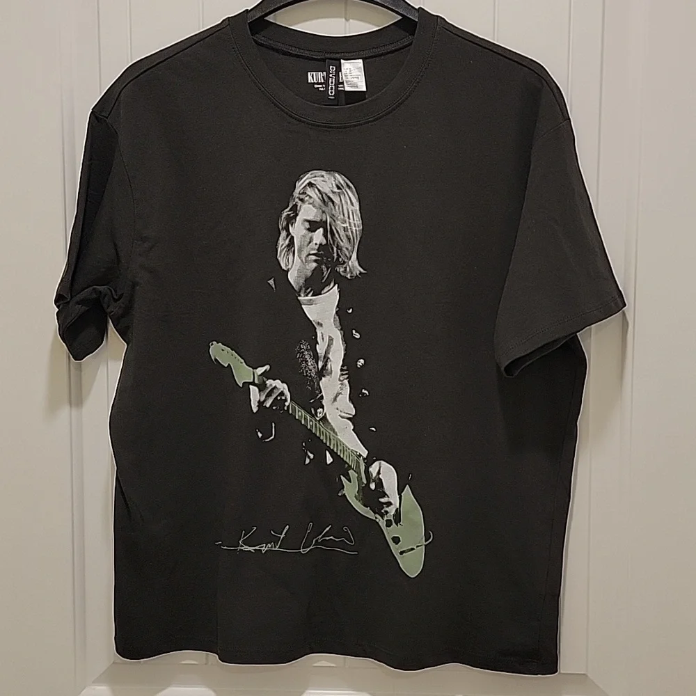 Kurt Cobain Tshirt Black Size Medium NWT - Picture 7 of 7